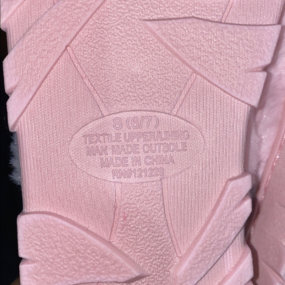 ❤️Pink Heart 🩷Slippers Set bundle - Picture 3 of 9